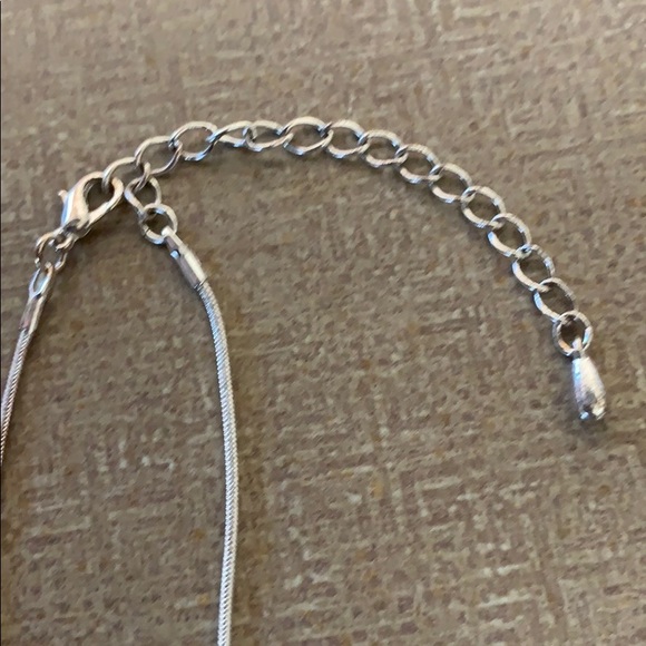 Necklace and earring combo - Picture 5 of 7